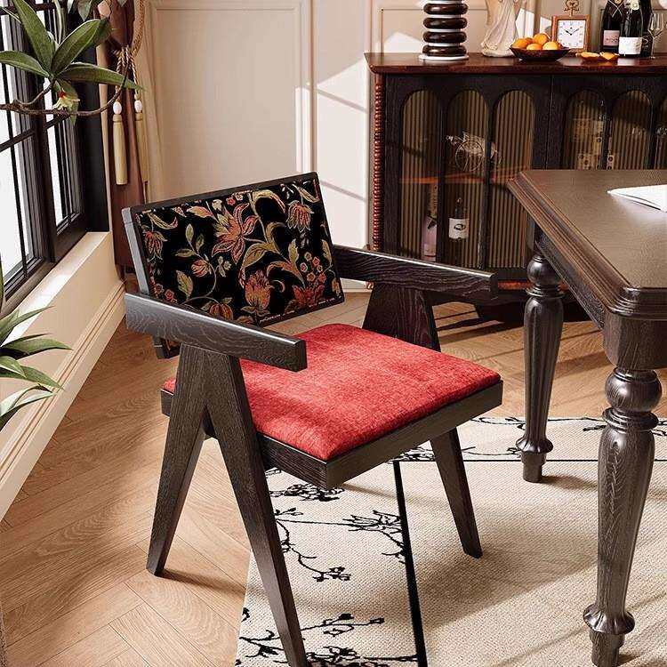 法式中古风复古餐椅白蜡木实木餐椅轻奢高级实用家居昌迪加尔餐椅