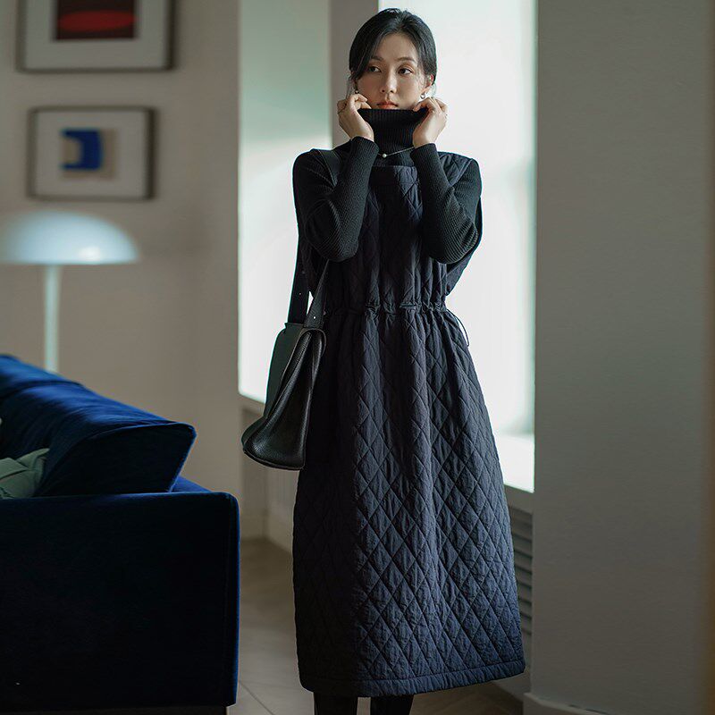 无谓夹棉背心裙2024冬季新款女装收腰马甲裙宽松中长款棉服连衣裙