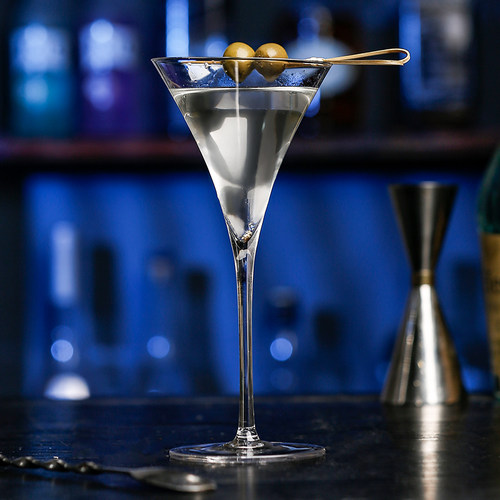 创意喇叭杯水晶玻璃高脚香槟杯马天尼气泡杯V型杯甜酒鸡尾酒杯