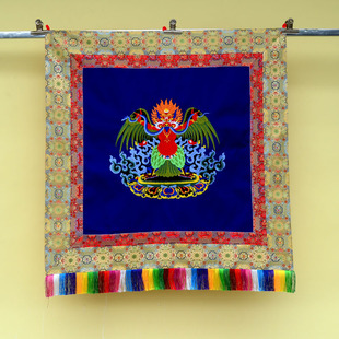 藏式墙上装饰布艺挂画藏族文化民宿背景墙挂布绣大鹏展翅壁画挂毯