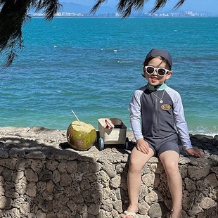 儿童连体泳衣2024新款 户外海边度假游泳衣 中小童宝宝恐龙防晒泳装