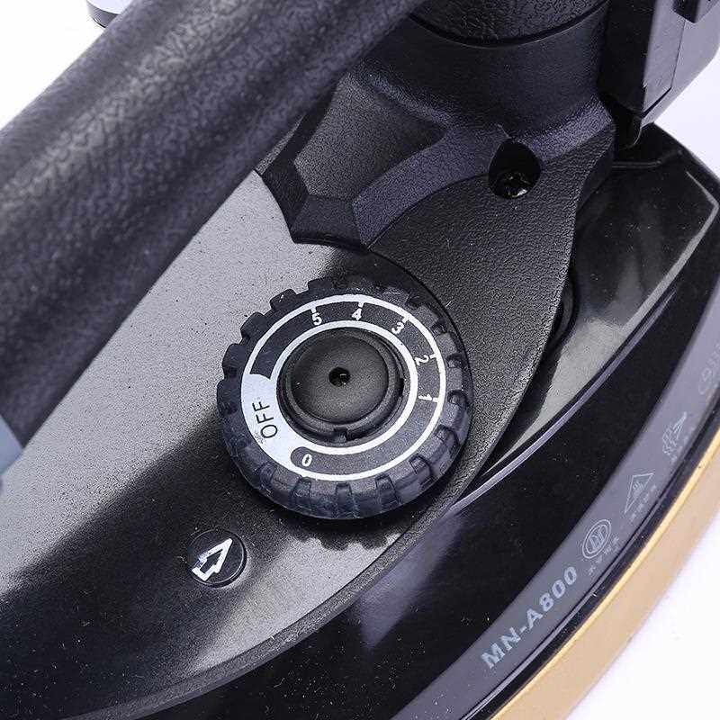 直销新款吊瓶电熨斗A800蒸汽熨斗工业熨斗烫斗大汽量