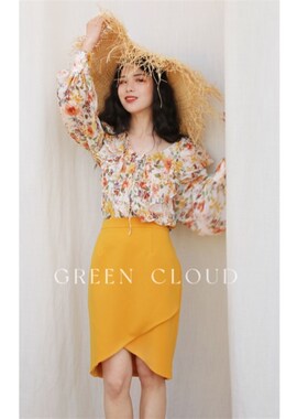 绿色云 夏日繁花浪漫法式v领荷叶领系带灯笼袖黄S碎花衬衣腰裙套