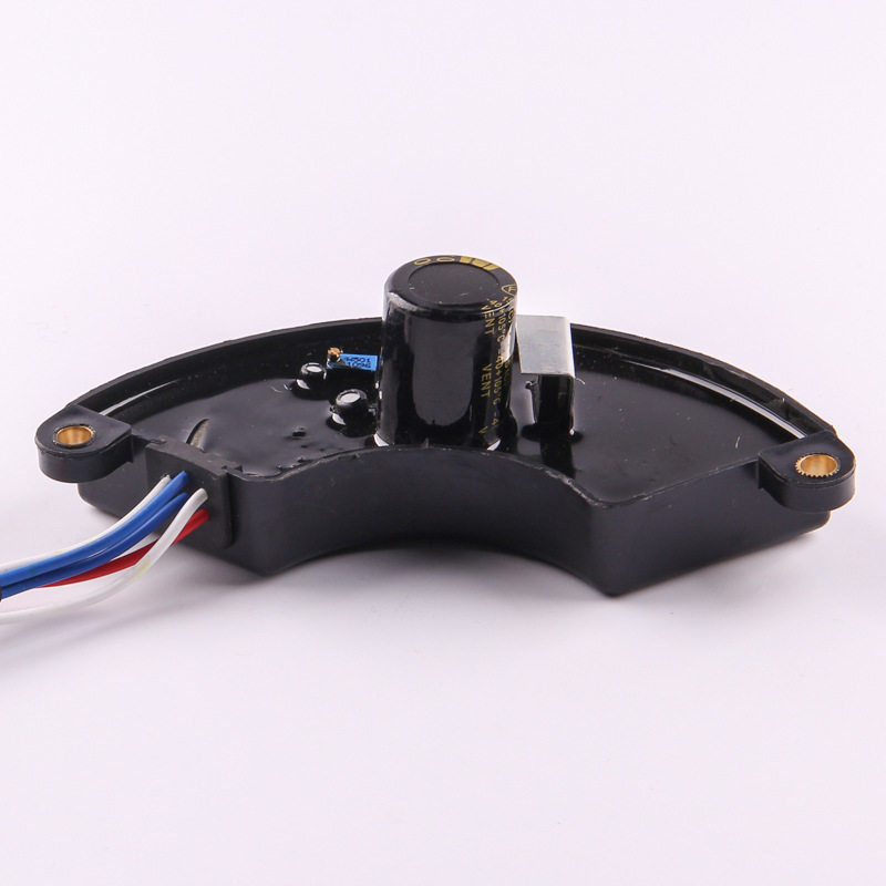 5KW 汽油发电机电压调节器 单相稳压器 AVR 250V 470uf