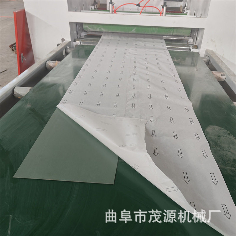 离型纸自带背胶过胶复合机聚氨酯纤维棉毛毡片橡塑面泡沫板贴纸机