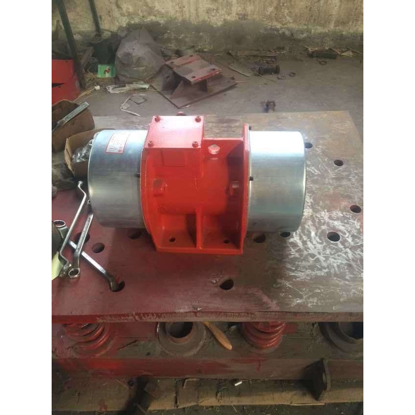 宏达朱命辉供应功率2.50KW XVM50-4振动电机 隔爆型振动电机机械