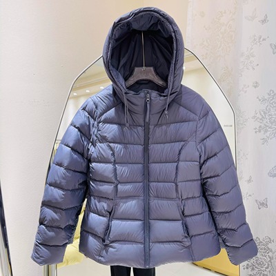 90白鸭绒羽绒服女轻薄修身排骨羽绒服时尚运动保暖外套