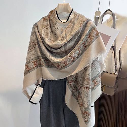 复古老钱风仿真丝棉麻围巾女秋冬季高级感披肩佩里斯丝巾围脖方巾