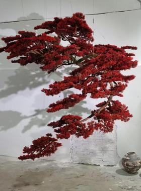 悬挂仿红色迎客式松真黄色松树垂吊式挂倒HBU吊挂松树壁挂悬崖松