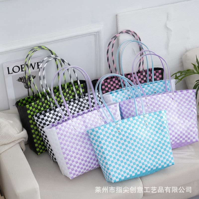 休闲风手提编织包棋盘格菜篮子包
