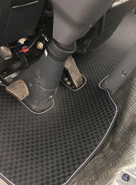 重汽王牌国六瑞狮TR160/TQ140/TQ120王牌国四国五货车脚垫