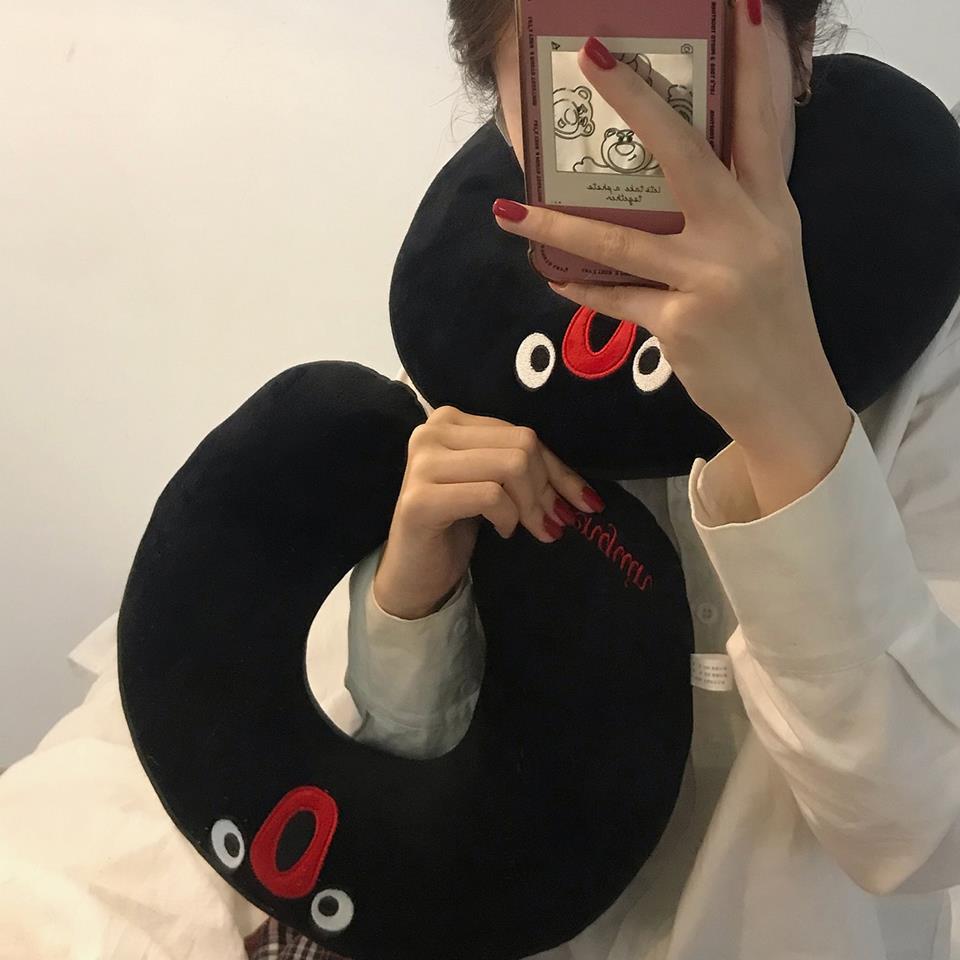 自制黑色U型枕卡通可爱小企鹅宿舍办公室睡觉午休护颈枕旅行靠枕