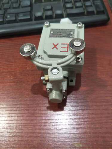 防爆行程开关LX5-111 211 311 411 500 LX5-212 LX5-110 LX5-221