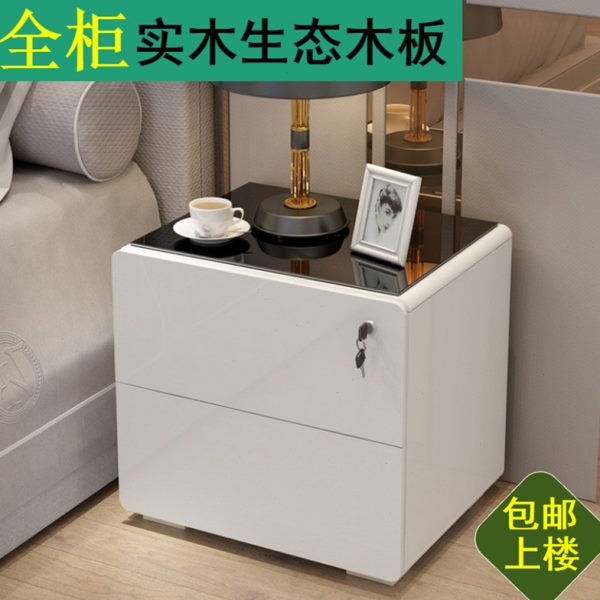 床头柜 实木生态板烤漆床边柜带锁 简约现代卧室玻璃小收纳柜整装