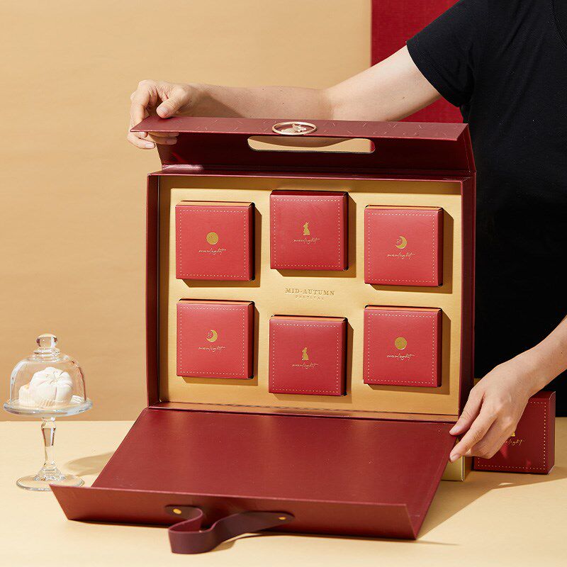 热销2024中秋月饼包装盒手提创意方形礼盒新款蛋黄酥轻奢商务礼品