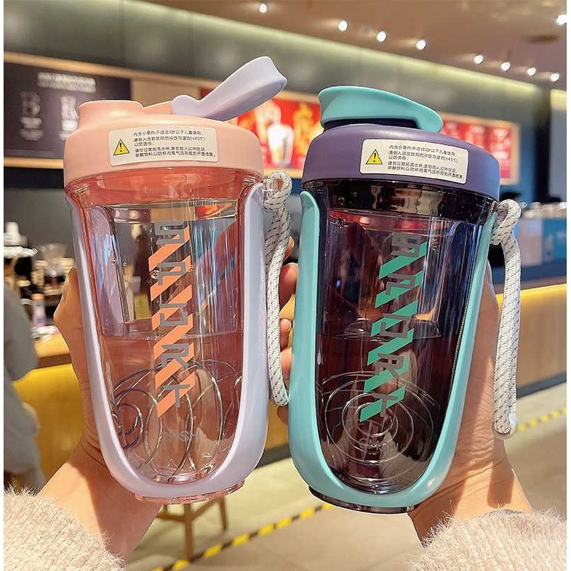 新款直销草莓生活创意摇摇杯蛋白粉奶昔杯运动健身Tritan水杯礼品