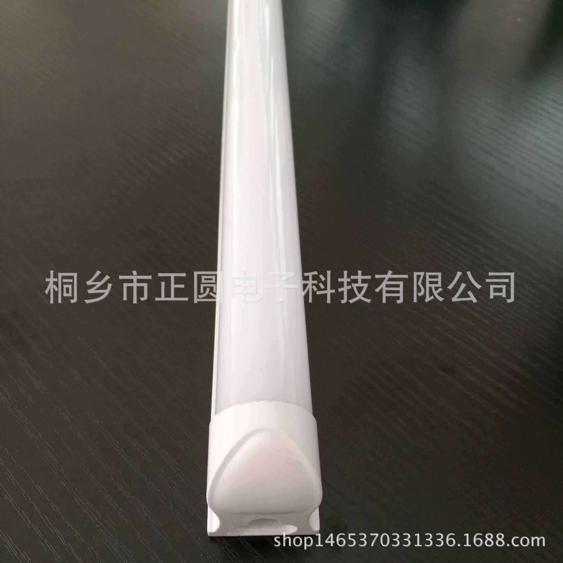 新款直销供应led灯管 一体化铝塑灯管 T8/T5led支架灯 12w/16W/18