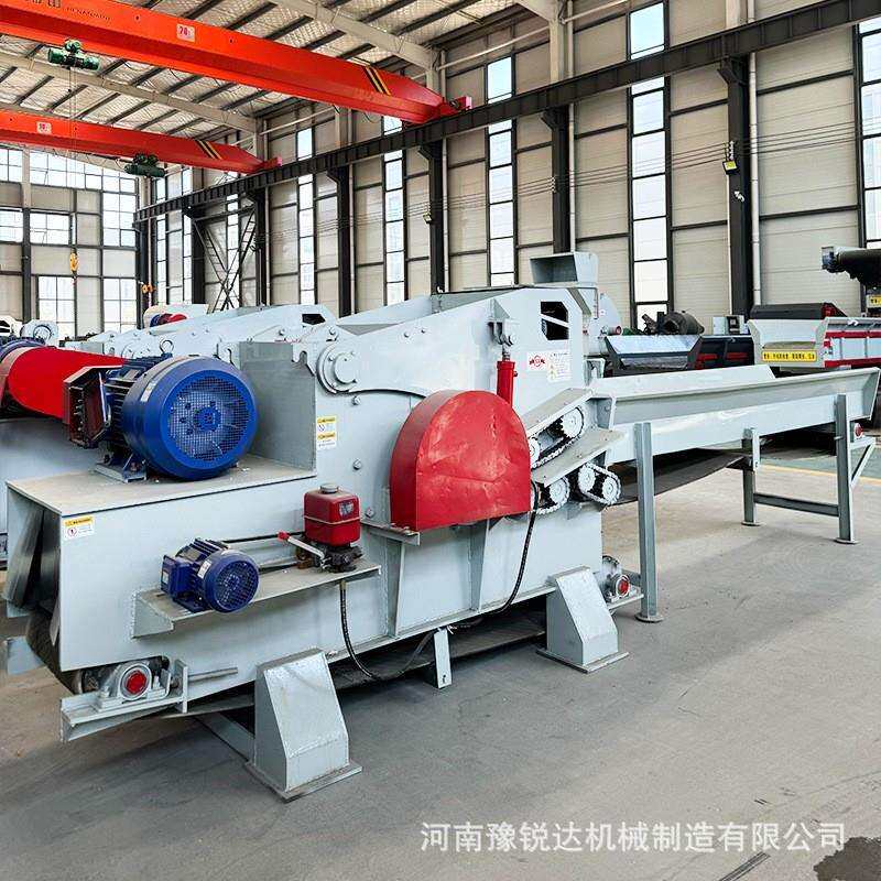 移动式树枝树干木材粉碎机废旧建筑模板除钉自动进料破碎机