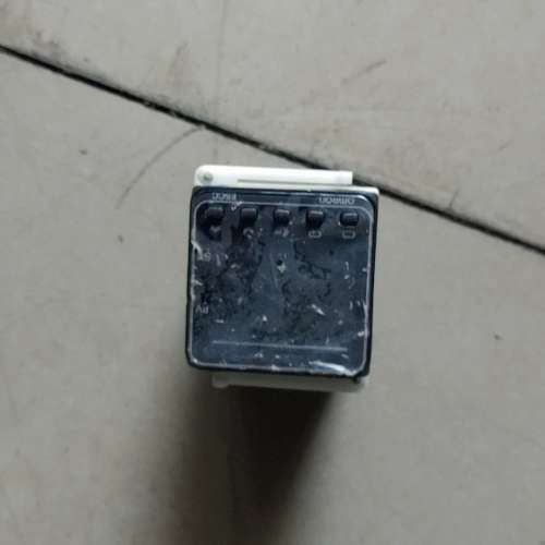 议价温控器 E5CC-QX2DSM-802