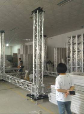 厂铝架大型户外家演桁出t光russ架展hx览婚庆龙门架舞台搭建灯架