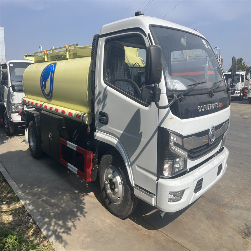 右舵6方油罐车 5000L加油车工厂直销 东风5吨流动加油车 运油车