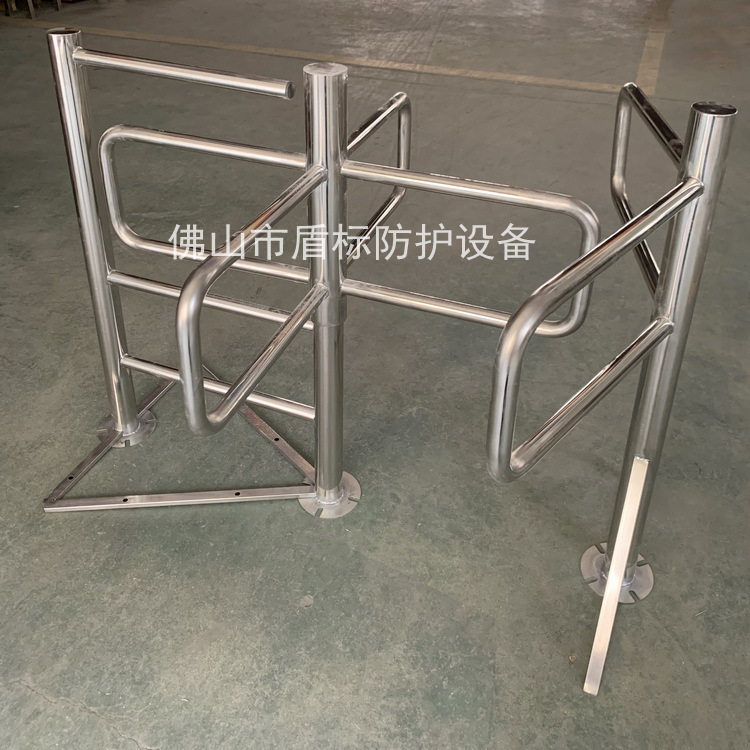 甘肃酒泉景区单限入口定制半高单行道十字旋转辊匝人员进出通道门