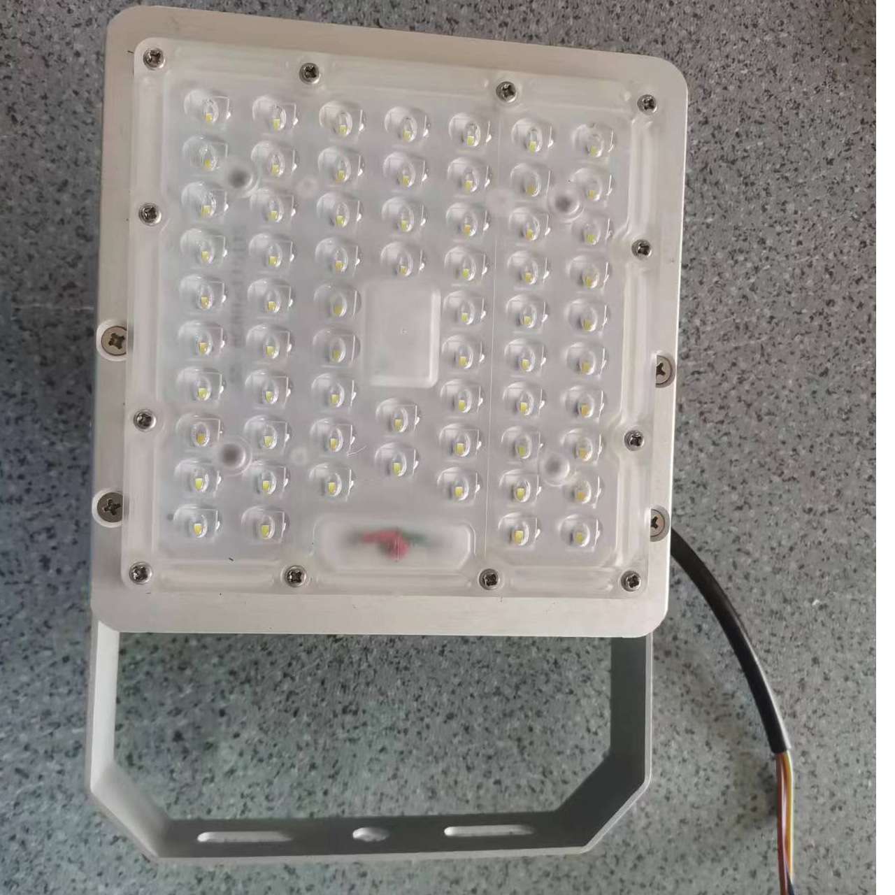 30W LED通道灯GD213  壁式安装
