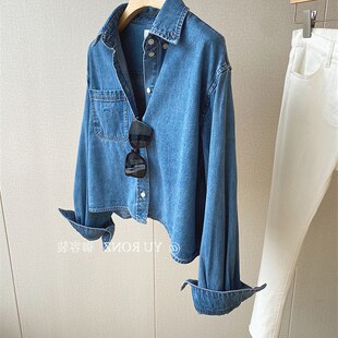 女士23春2493 牛K仔衬衫 博主腔调 时髦简约百搭高阶刺绣口袋棉短款