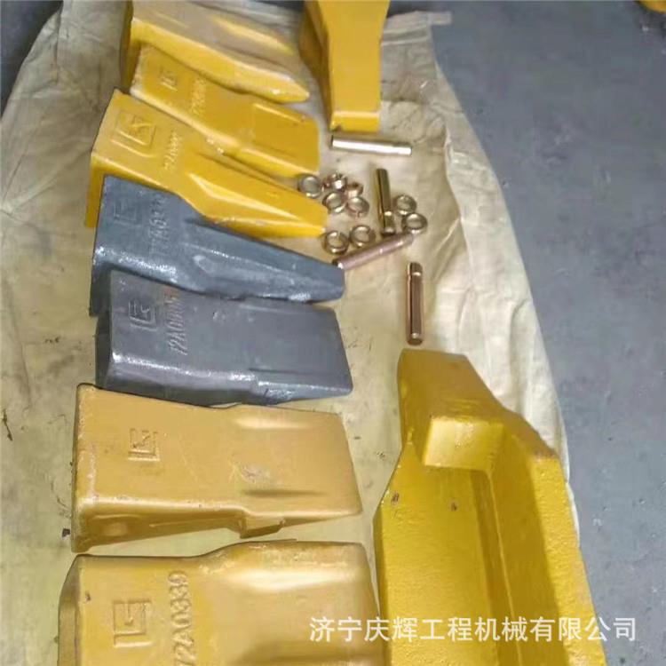 ZL30B-2-3装载机铲斗 侧卸斗 铲齿 付梁 加厚耐磨