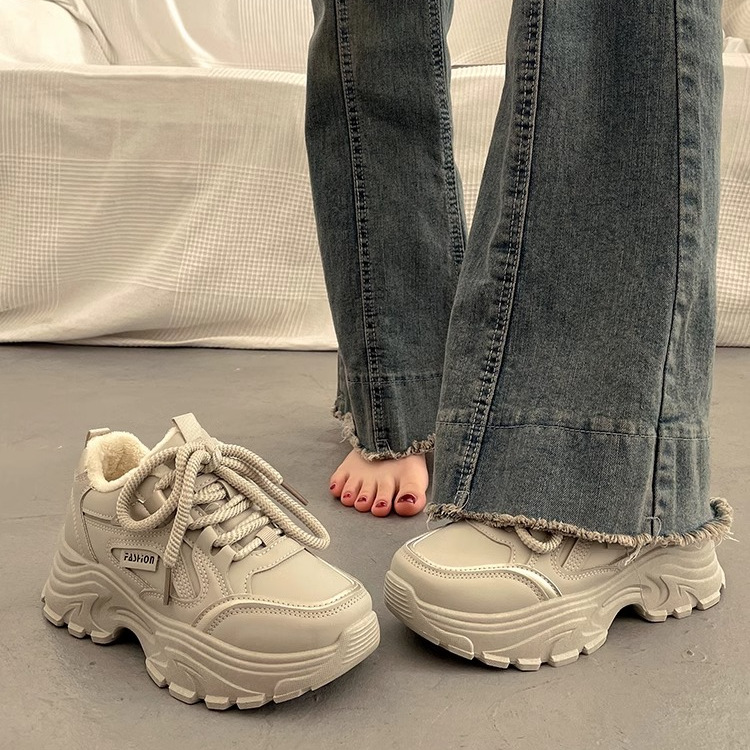小厚底老爹鞋女鞋子秋冬百搭炸街超火2025春季新款爆款休闲运动鞋