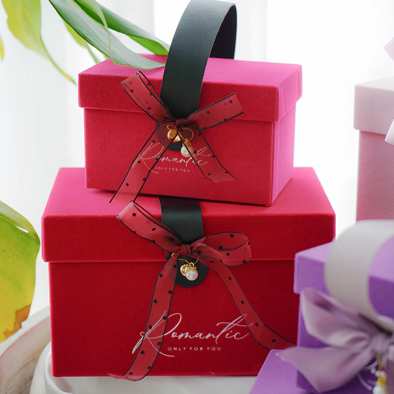 2026高级法式丝绒礼品包装盒高端伴娘伴手礼盒高档化妆品生日礼盒