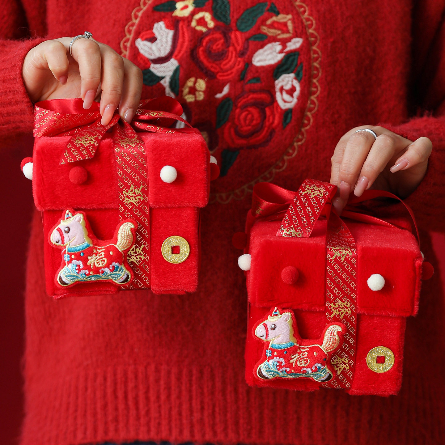 2026年马年新款公司年会伴手礼送员工礼物盒空盒子马年新年礼品盒,节庆用品/礼品,春节礼盒,淘宝优惠券,粉丝福利购,淘宝优惠卷