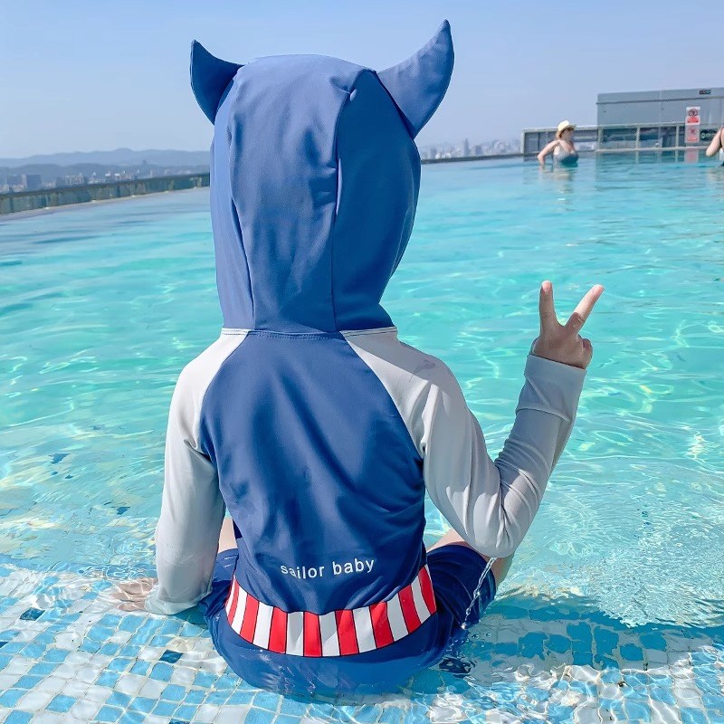 男童夏季新款长袖连帽游泳衣小男孩卡通超萌温泉度假专用泳装潮款