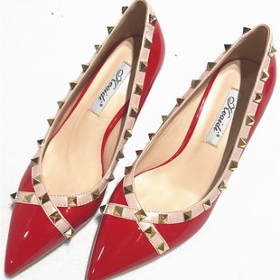 铆钉单鞋女中跟漆皮尖头细跟浅口鞋柳钉拼色猫跟高跟鞋V口女鞋5cm