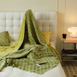 立体剪花毛毯午休毯盖毯子卧室沙发休闲毯珊瑚绒法兰绒绿色办公室