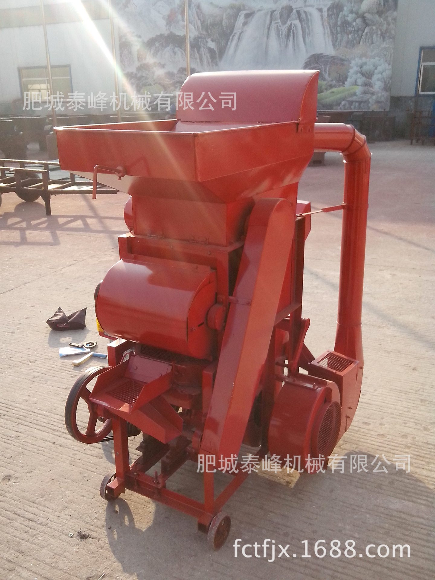 供应小型花生脱壳机 花生去壳机 家用小型花生剥壳...图片