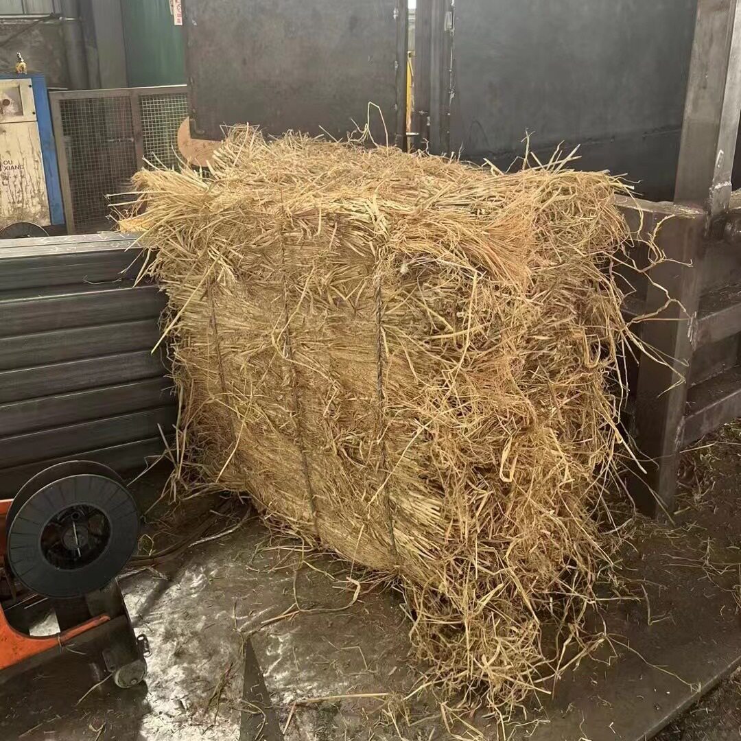 麦子秸秆三缸稻壳套袋压块机木屑木粉木纤维装袋打包机