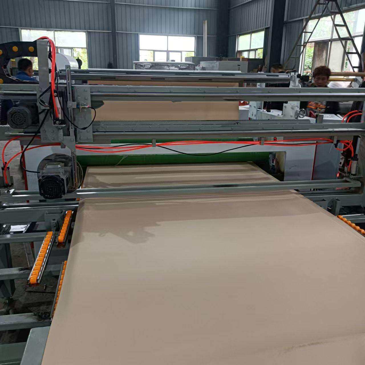 密度板植绒布贴布机皮革海绵离型纸贴纸机皮革涂胶卷对卷复合机