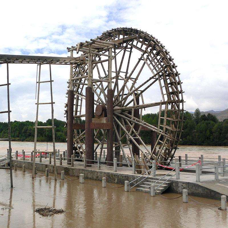景区热销户外园林造景工程独轮大型水车观光防腐木碳化龙骨水车