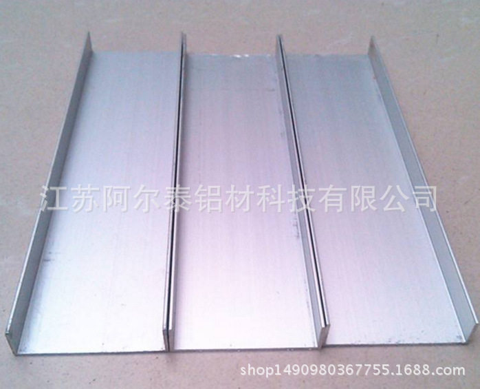 挤压生产各种规格u槽铝型材工业槽铝
