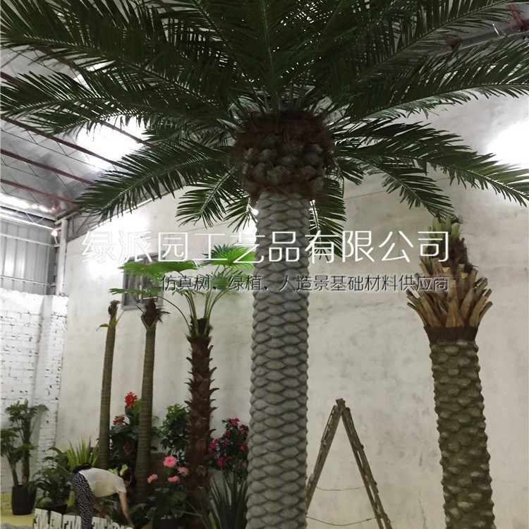 玻璃钢加拿利假海枣树绿化耐用