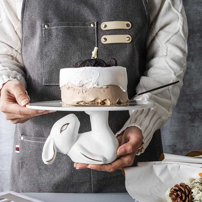 直销新款高脚蛋糕台甜品展示架兔子摆件饭店用品瓷餐盘点心ins风