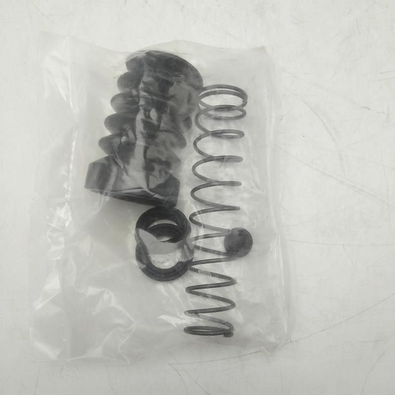 重汽配件豪沃离合器分泵修理包HOWO离合器助力器缸头煞车总泵修理图片