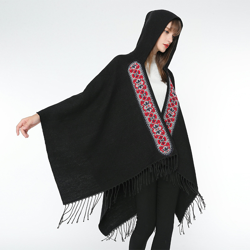 民族风披肩斗篷围巾女冬季西藏丽江青海旅游拍照带帽披风加厚秋天