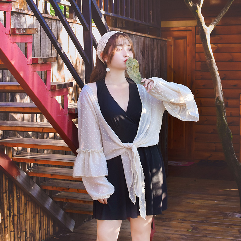 泳衣2020年新款温泉胖妹妹分体裙式三件套大码泳衣女200斤遮肉