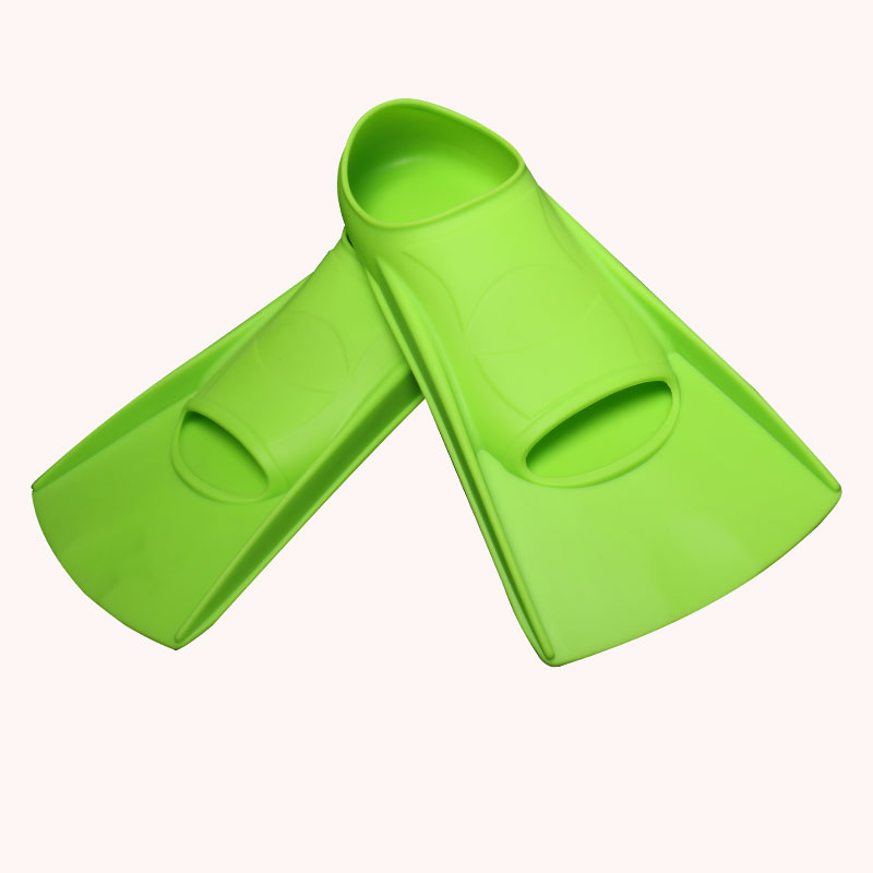 脚蹼自由泳 训练2021夏季新款男硅胶绿色短儿童潜水游泳脚噗