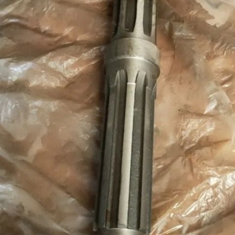 清江504 654 650动力输出轴