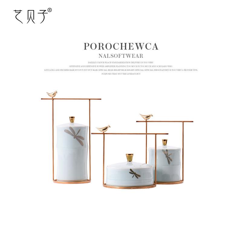 美式新中式青绿色春意蜻蜓小鸟铁艺陶瓷装饰品酒店玄关博古架摆件