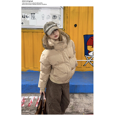 南区菲奥娜藏青可脱卸帽棉服