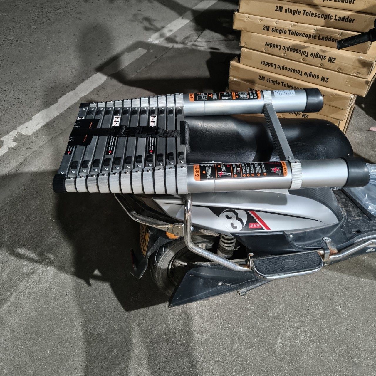 全铝合金伸缩梯子全铝套竹节升降梯工程便携多功能折叠一字直梯子